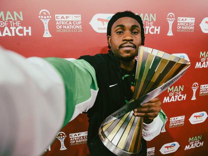 أديمولا لوكمان يفوز بجائزة رجل مباراة نيجيريا وتونس بكأس أمم إفريقيا - 27 ديسمبر 2025 - X/CAF_Online