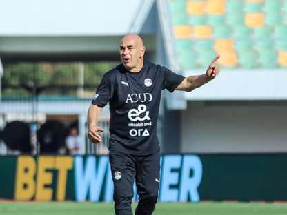 حسام حسن مدرب مصر خلال تدريب المنتخب الأخير قبل مواجهة بوركينا فاسو - 8 سبتمبر 2025 - FB/@EFA