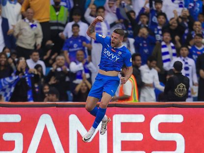 احتفال سافيتش لاعب الهلال بتسجيل هدف في مرمى النصر بالدوري السعودي - 1 ديسمبر 2023 - X/@SPL