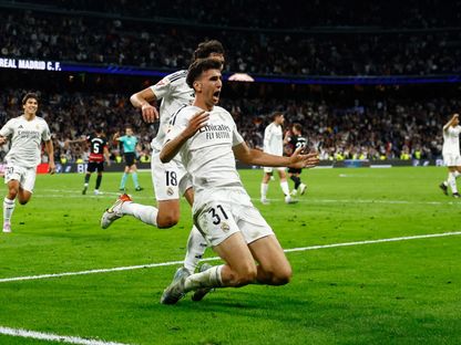 جاكوبو رامون مدافع ريال مدريد يحتفل بهدفه في مرمى ريال مايوركا في الدوري الإسباني - 14 مايو 2025 - Reuters