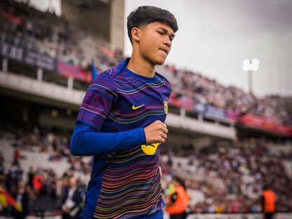 درو فرنانديز لاعب برشلونة الصاعد قبل مواجهة ريال سوسيداد بالدوري الإسباني - 28 سبتمبر 2025 - X@FCBarcelona