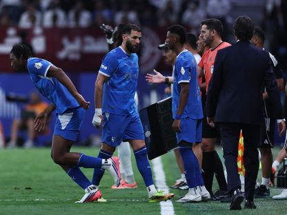 كريم بنزيما مهاجم الهلال لحظة استبداله أمام الفيصلي في دوري روشن - 14 أغسطس 2026 - Reuters