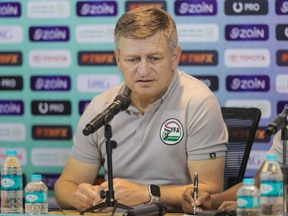 مدرب منتخب اليمن ميروسلاف سكوب خلال مؤتمر صحافي - 5 يناير 2023 - twitter/@AGCFF