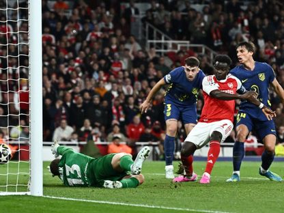 بوكايو ساكا مهاجم أرسنال في طريقه للتسجيل في مرمى أتلتيكو مدريد في دوري أبطال أوروبا - 5 مايو 2026 - Reuters