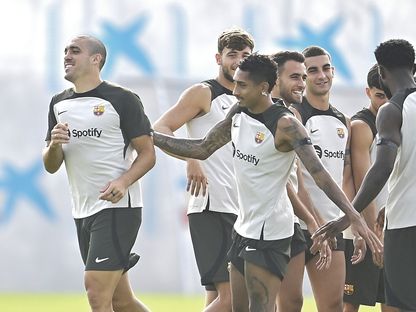 أول حصة تدريبية لأوريول روميو اللاعب الجديد لنادي برشلونة - 19 يوليو 2023 - AFP