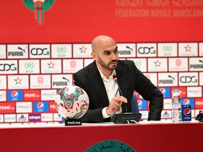  وليد الركراكي مدرب منتخب المغرب في مؤتمر صحفي - 28 ديسمبر 2023 - frmf