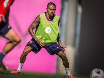 لاعب برشلونة رافينيا خلال تدريبات الفريق - 22 أكتوبر 2025 - www.fcbarcelona.com