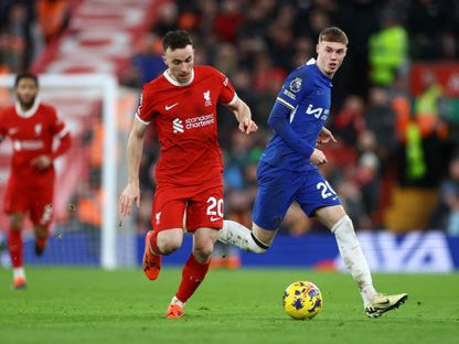 ديوغو جوتا وكول بالمر في مواجهة سابقة بين ليفربول وتشيلسي في الدوري الإنجليزي الممتاز - 1 فبراير 2024 - Reuters