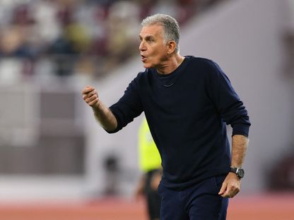 كارلوس كيروش خلال مباراة قطر وأفغانستان في تصفيات كأس العالم - 16 نوفمبر 2023 - Reuters