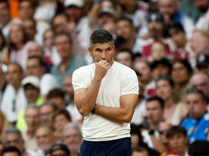 خوان فونيس مدرب ملقا خلال مواجهة ريال مدريد في الليغا - 30 أغسطس 2026 - Reuters