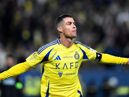 كريستيانو رونالدو نجم نادي النصر يحتفل بهدفه في مرمى الفيحاء بالدوري السعودي - 7 فبراير 2025 - Reuters