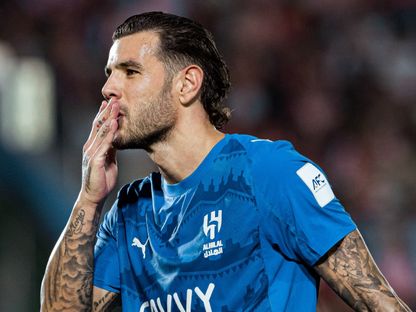 ثيو هيرنانديز يحتفل بالهدف الثاني للهلال ضد ناساف - 29 سبتمبر 2025 - X/@Alhilal_FC