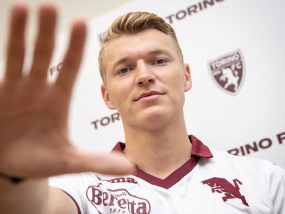 المدافع الهولندي بيير شورز لاعب تورينو الايطالي - twitter/@Torino