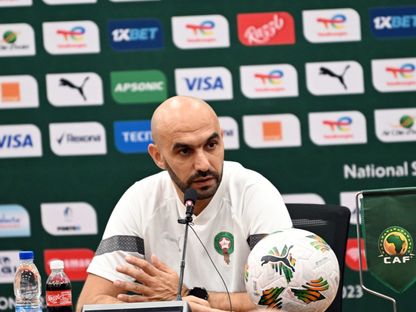 وليد الركراكي مدرب منتخب المغرب في مؤتمر صحفي سابق - FRMF