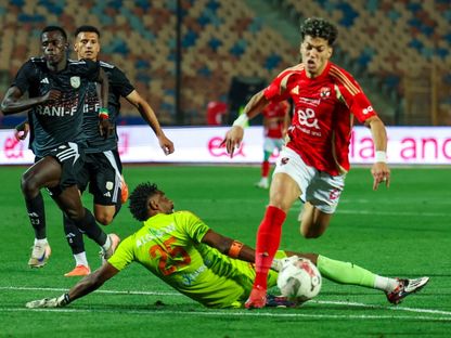 إمام عاشور نجم الأهلي في مباراة فاركو بالدوري المصري - 28 مايو 2025 - X/@Al Ahly SC
