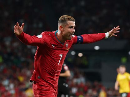 ماذا قال روماريو عن أزمة كريستيانو رونالدو ومدرب البرتغال؟