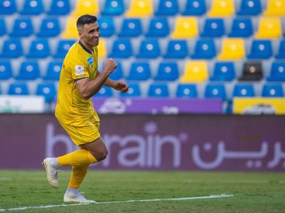 شاهد.. حمد الله يواصل مطاردة التاريخ والتعاون يفرّط في فوزه الأول