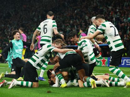 احتفال لاعبي سبورتينغ لشبونة بالهدف الرابع ضد بودو غليمت في دوري أبطال أوروبا - 17 مارس 2026 - Reuters