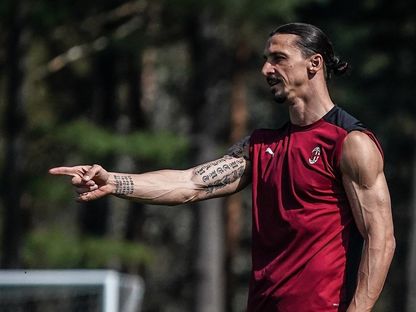 زلاتان إبراهيموفيتش مهاجم ميلان والمنتخب السويدي - حساب زلاتان إبراهيموفيتش - تويتر