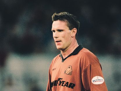 البلجيكي الراحل سيدريك روسيل مهاجم ولفرهامبتون السابق - TWITTER/@Wolves