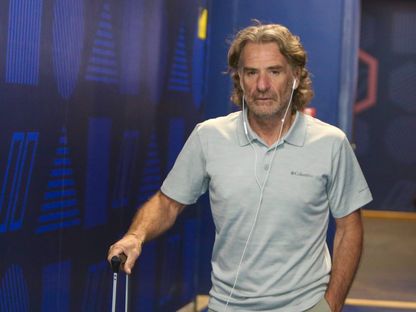 إقالة كارينيو مدرب الرياض بعد غياب الفوز منذ أكتوبر 2025