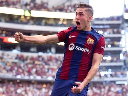 لاعب برشلونة فيرمين لوبيز يحتفل بتسجيل هدف لبرشلونة بمرمى ريال مدريد - 30 يوليو 2023  - twitter/FCBarcelona