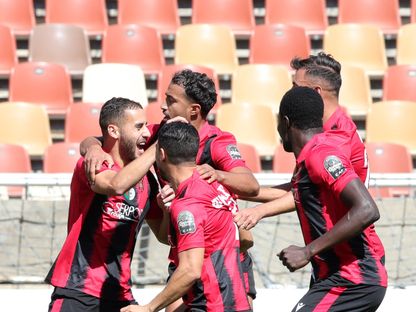 سعدي رضواني لاعب إتحاد العاصمة يحتفل بتسجيل هدفه في شباك سوبر سبورت يونايتد الجنوب الإفريقي  - x/@CAFCLCC