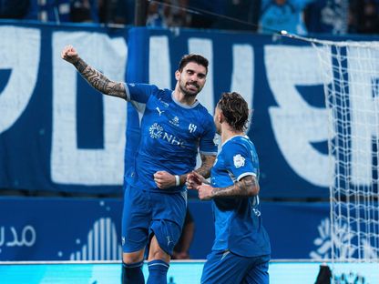 احتفال روبن نيفيز لاعب الهلال بتسجيل هدف في مرمى الفتح بالدوري السعودي - 31 أكتوبر 2025 - X/@Alhilal_FC