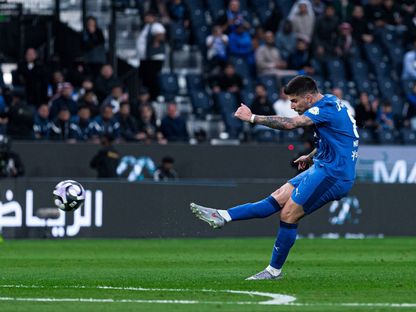 روبن نيفيز لحظة تسجيل هدف للهلال في مرمى الحزم بالدوري السعودي - 8 يناير 2026 - X/@Alhilal_FC