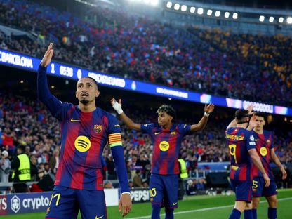 رافينيا لاعب برشلونة يحتفل بهدفه الأول في مرمى نيوكاسل في دوري أبطال أوروبا - 18 مارس 2026 - Reuters