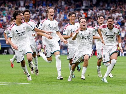 شباب ريال مدريد يحتفلون بالتسجيل ضد سانتياغو واندرارز - 19 سبتمبر 2026 - X/@lafabricacrm