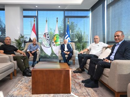 الاتحاد المصري يعلن عقد جلسة "تنقية الأجواء" مع حسام حسن