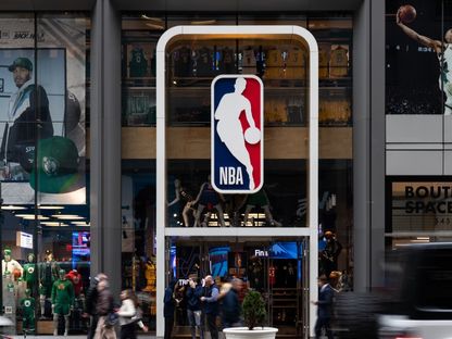 إصابة 16 لاعبا بفيروس كورونا في "NBA" - AFP