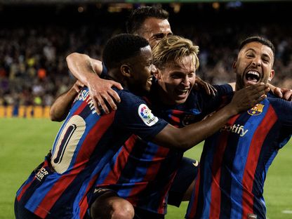 جوردي ألبا يسجل هدف فوز برشلونة أمام أوساسونا في الليغا 2-5-2023 - Barcelona social media