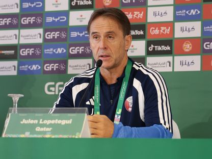 جولين لوبيتيغي مدرب قطر في مؤتمر صحافي - 23 سبتمبر 2026 - X/@QFA