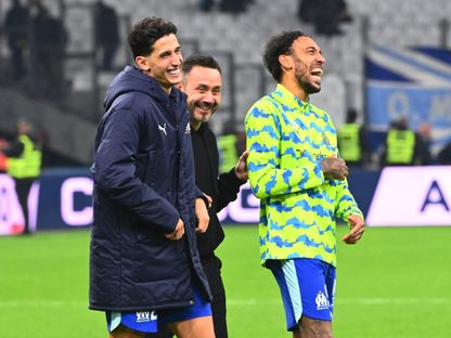 أزمة جديدة.. مارسيليا يتمسك بنايف أكرد وأوباميانغ قبل كأس إفريقيا