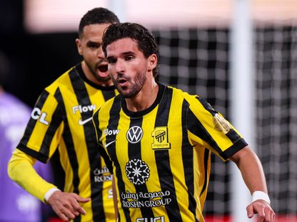 حسام عوار بعد تسجيله هدفاً للاتحاد في مرمى الهلال وبدا يوسف النصيري - 21 فبراير 2026 - X/@ittihad