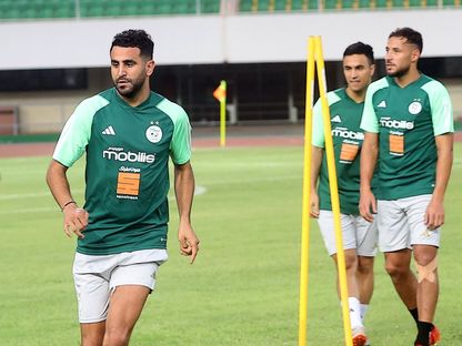 رياض محرز في حصة تدريبية مع منتخب الجزائر - 3 يناير 2024 - X/@LesVerts