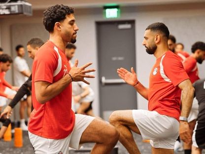 محمد صلاح وعمر مرموش في تدريبات مصر قبل لقاء نيوزيلندا بكأس العالم - 16 يونيو 2026 - X@EFA