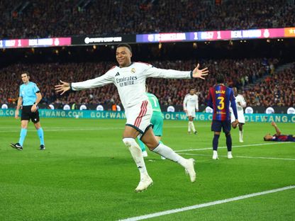 كيليان مبابي يحتفل بهدفه في مباراة ريال مدريد وبرشلونة بالدوري الإسباني - 25 أكتوبر 2026 - Reuters