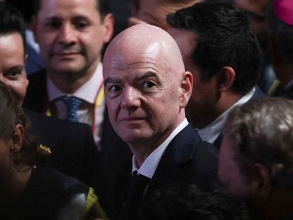 رئيس الاتحاد الدولي لكرة القدم فيفا جياني إنفانتينو أثناء تنصيب رئيس كولومبيا الجديد ألبيلاردو دي لا إسبيريا في كالي - 7 أغسطس 2026 - reuters