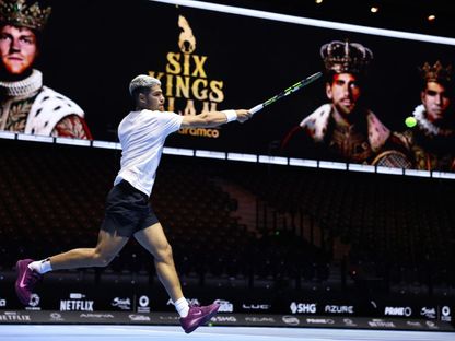 تحضيرات لاعب التنس الإسباني كارلوس ألكاراز قبل بطولة "سيكس كينغز سلام" في موسم الرياض - 15 أكتوبر 2025 - X/@Alcaraz4AR