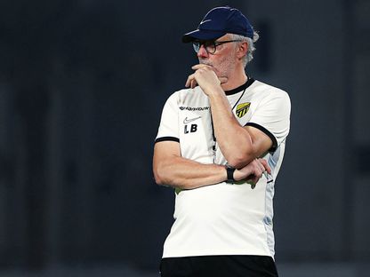 لوران بلان مدرب الاتحاد أثناء التدريب - 18 سبتمبر 2025 - X/@@ittihad