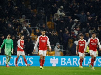 خيبة لاعبي أرسنال بعد التعادل مع ولفرهامبتون في الدوري الإنجليزي الممتاز - 19 فبراير 2026 - REUTERS