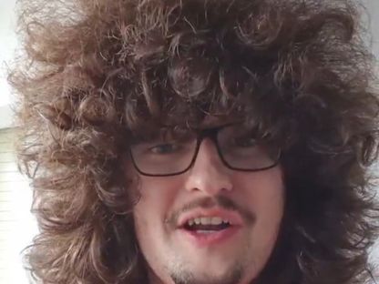 فرانك إيليت مشجع مانشستر يونايتد - 7 فبراير 2026 - X/@TheUnitedStrand