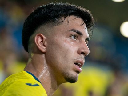 الدولي المغربي إلياس أخوماش لاعب فياريال المُعار إلى رايو فايكانو - 21 يناير 2026 - X/@VillarrealCF