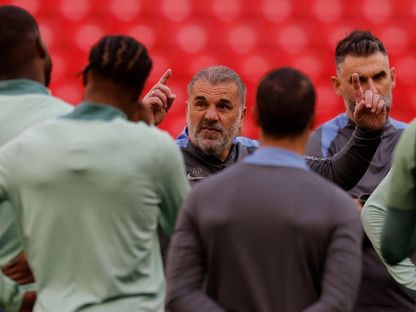 الأسترالي أنجي بوستيكوغلو مدرب توتنهام هوتسبير في التدريب التحضيري لنهائي الدوري الأوروبي 2025 - Reuters