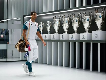 جود بيلينغهام لدى وصوله إلى "سانتياغو برنابيو" قبل مباراة ريال مدريد ولايبزيغ في دوري أبطال أوروبا - 21 أكتوبر 2026 - realmadrid.com
