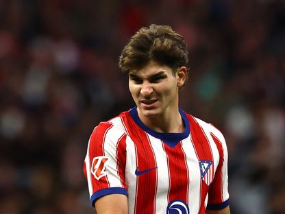 خوليان ألفاريز يعتذر لجمهور أتلتيكو مدريد بعد فشل حلم برشلونة