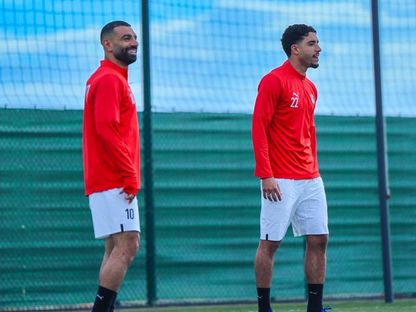 محمد صلاح وعمر مرموش في حصة تدريبية لمنتخب مصر - 4 يناير 2026 - X/@EFA
